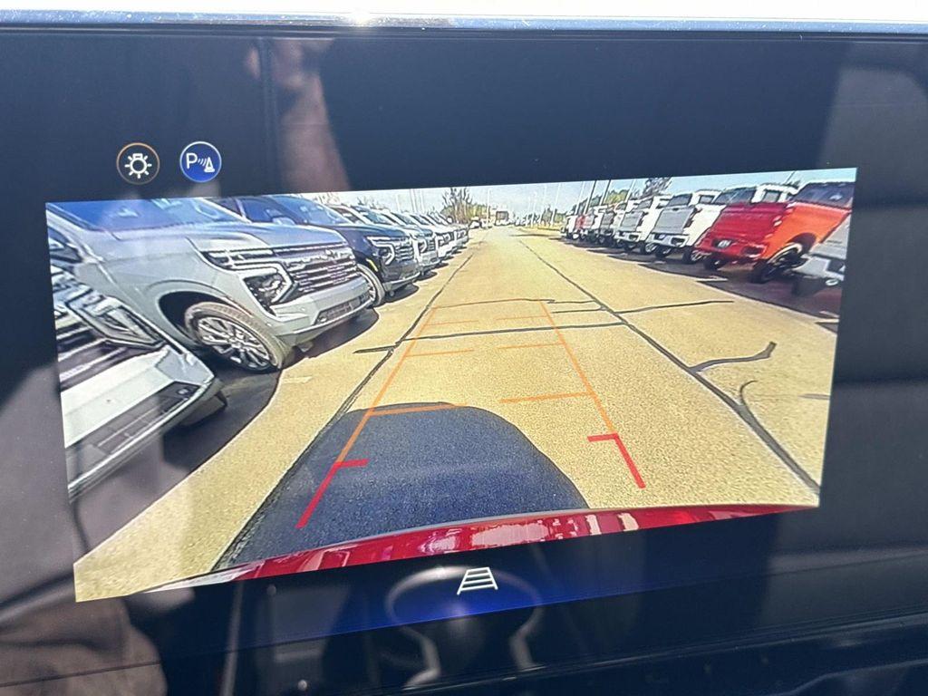 new 2026 Chevrolet Equinox car, priced at $33,365