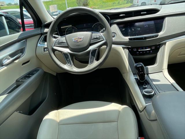 used 2020 Cadillac XT5 car, priced at $23,997