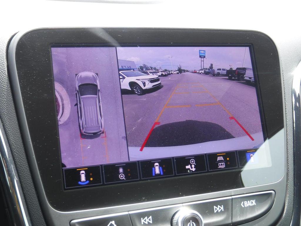 used 2024 Chevrolet Equinox car, priced at $26,997