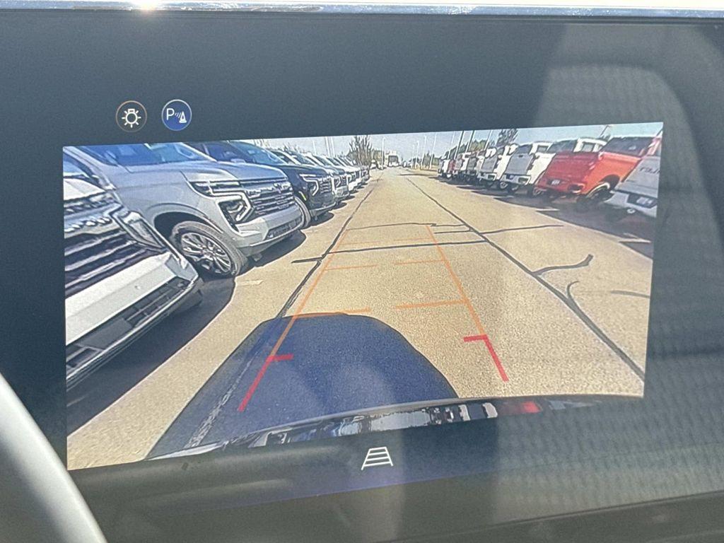 new 2026 Chevrolet Equinox car, priced at $33,085