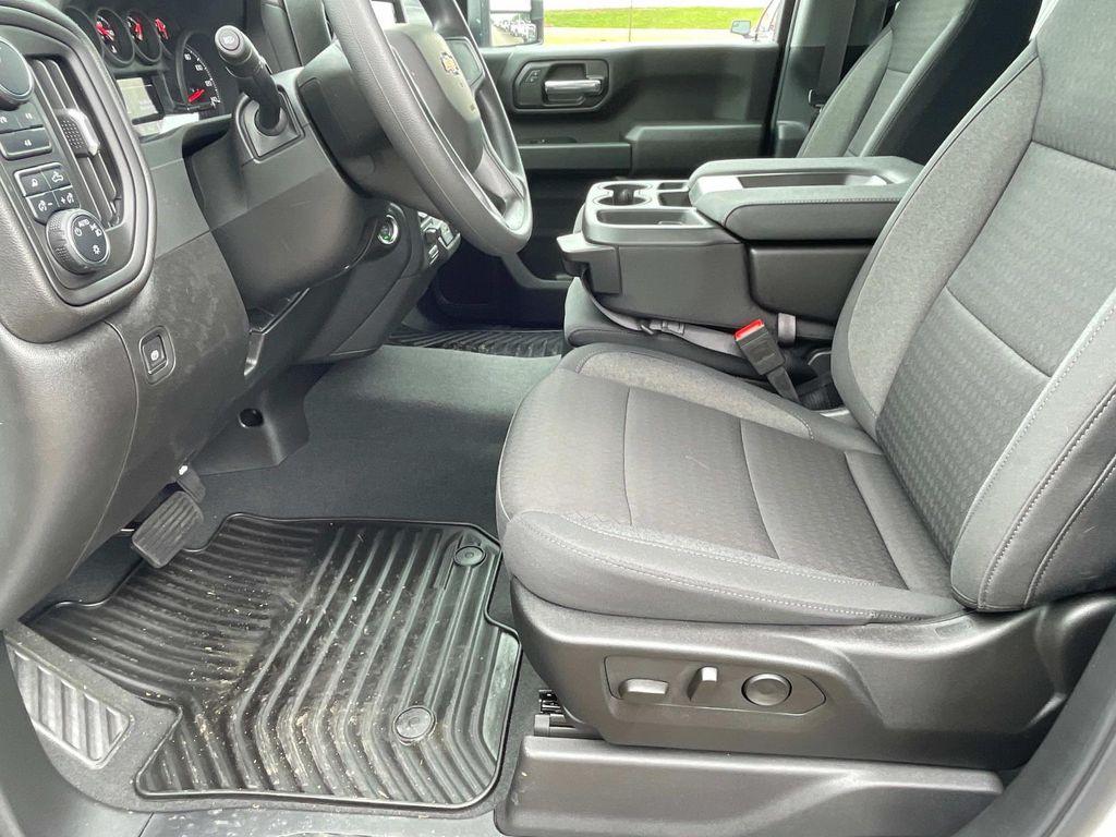 new 2025 Chevrolet Silverado 2500 car, priced at $53,300