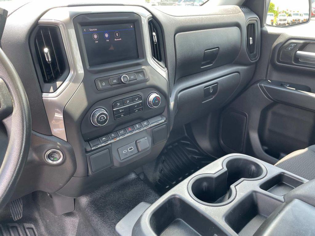 used 2024 Chevrolet Silverado 1500 car, priced at $30,997