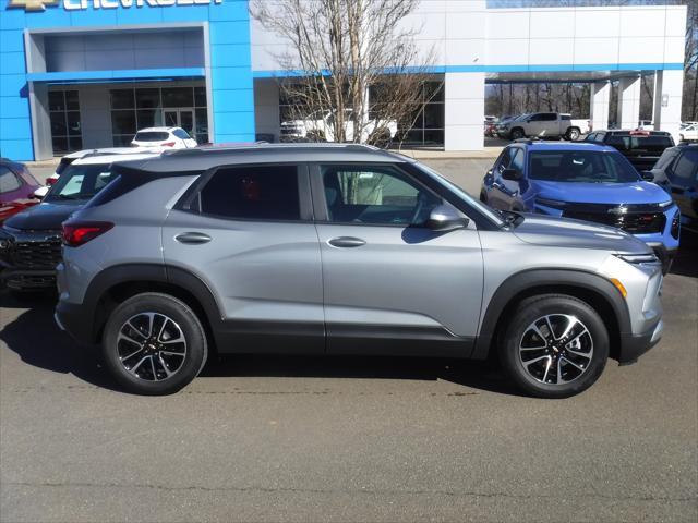 new 2025 Chevrolet TrailBlazer car, priced at $25,980