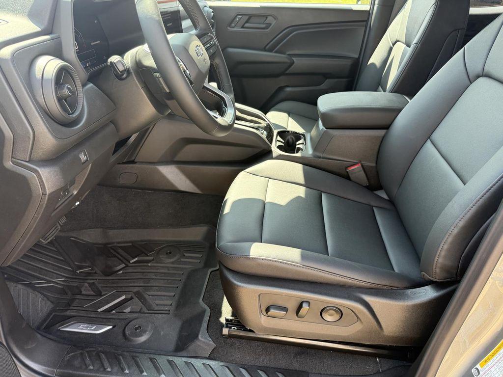 new 2026 Chevrolet Colorado car, priced at $44,400