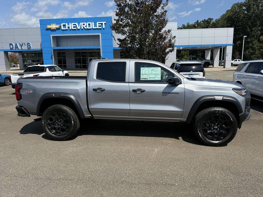 new 2026 Chevrolet Colorado car, priced at $44,400