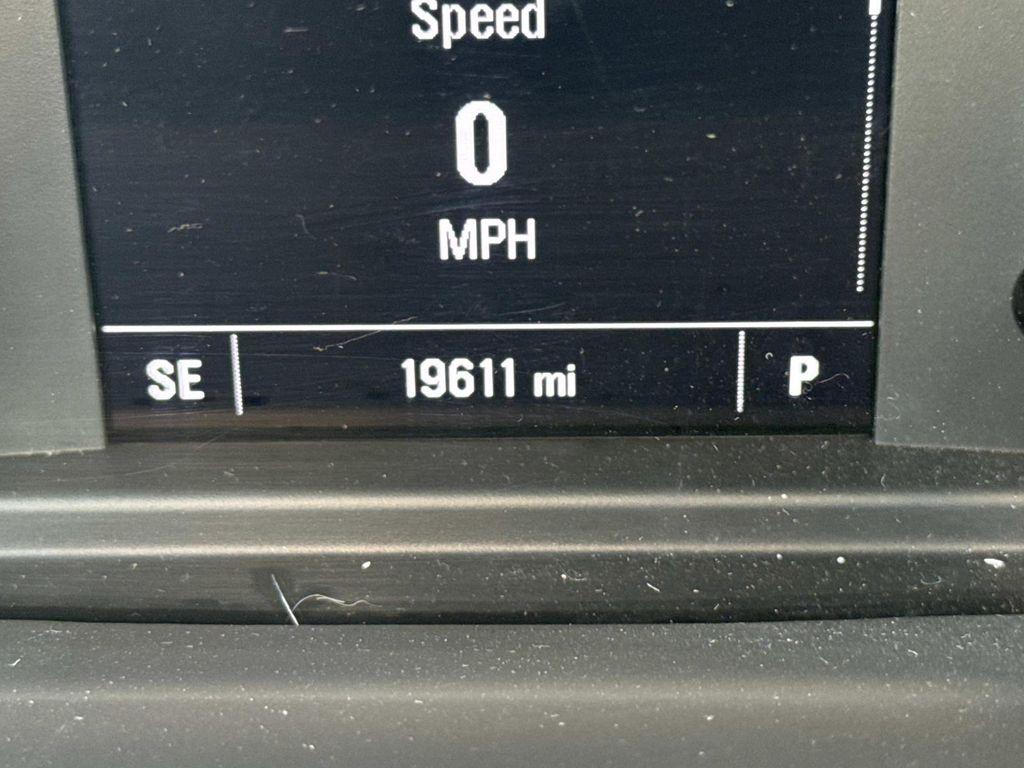 used 2024 Chevrolet Silverado 1500 car, priced at $30,997