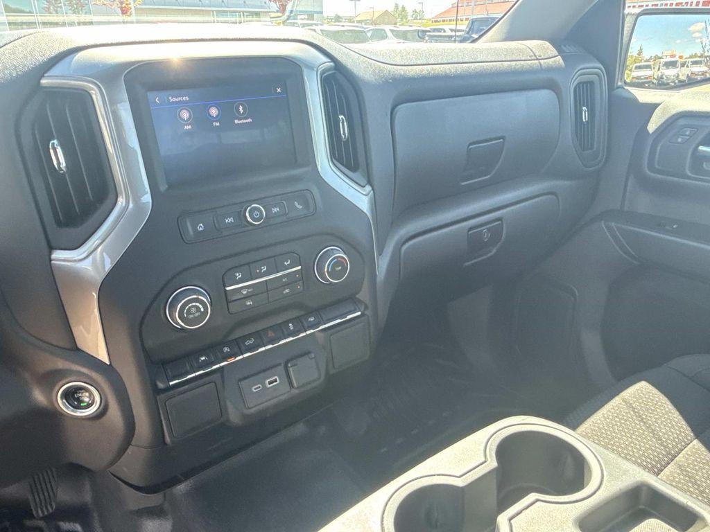 used 2024 Chevrolet Silverado 1500 car, priced at $30,997
