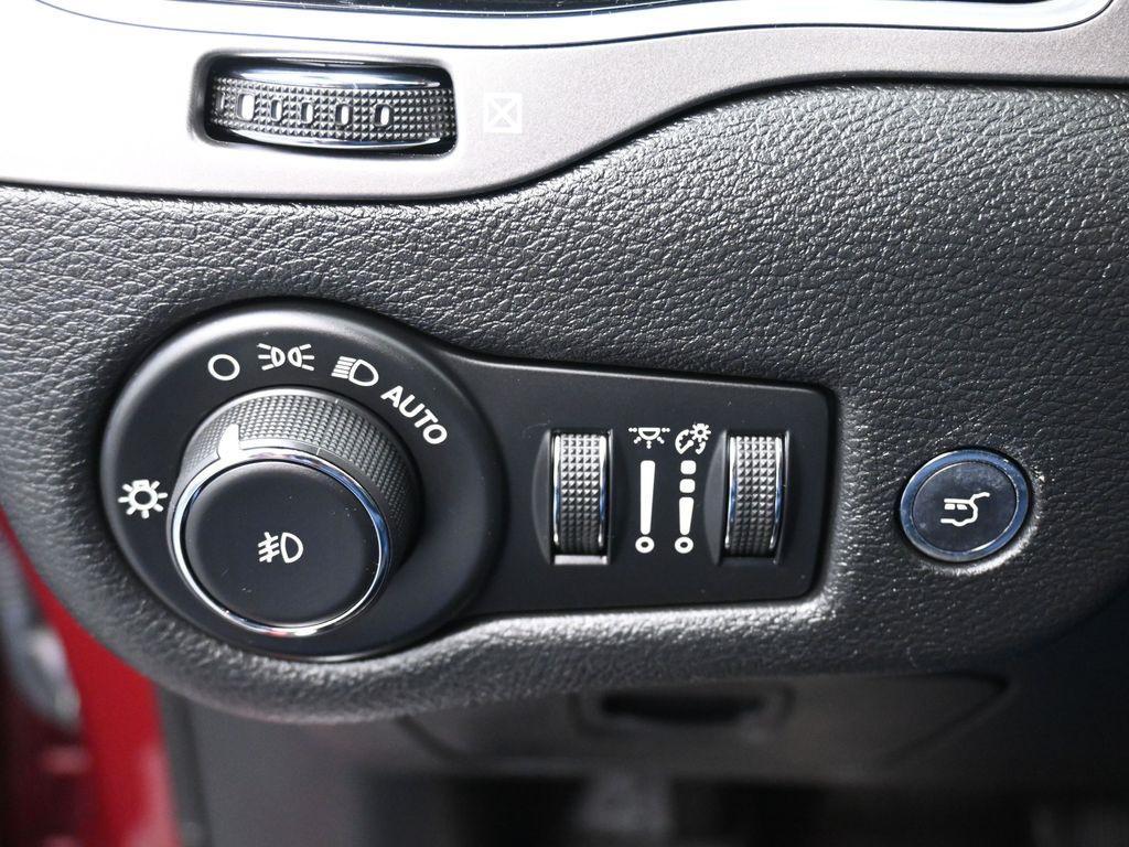 used 2020 Jeep Cherokee car, priced at $19,988