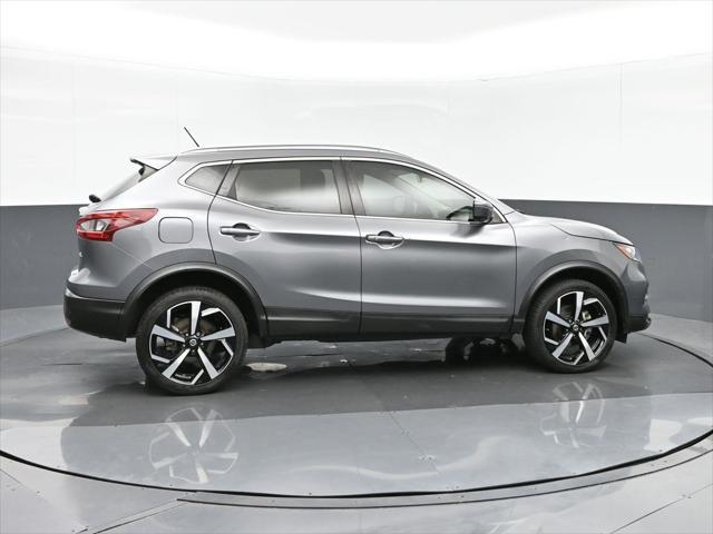 used 2020 Nissan Rogue Sport car, priced at $16,798