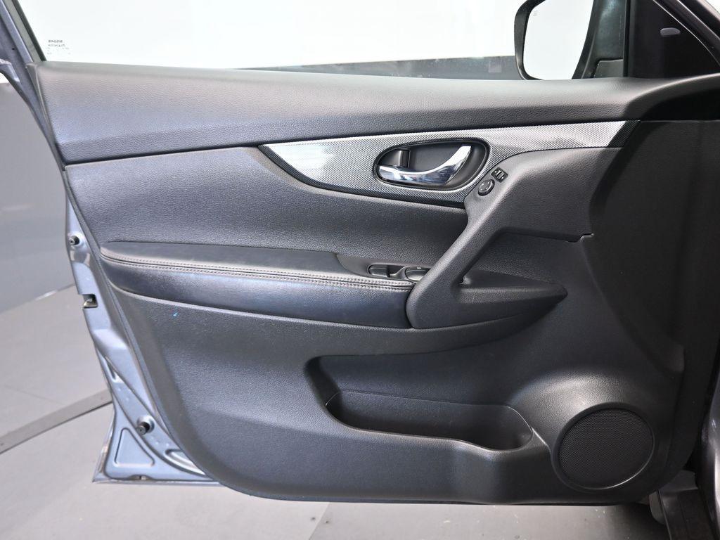 used 2015 Nissan Rogue car, priced at $14,799