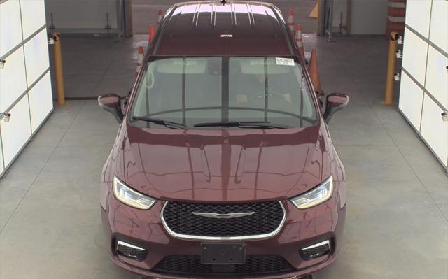 used 2023 Chrysler Pacifica car