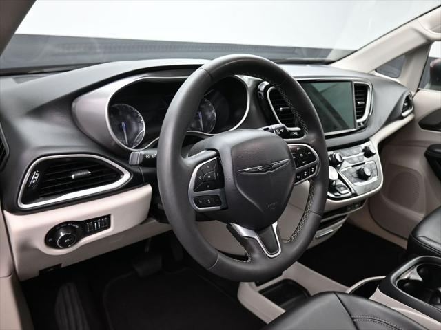 used 2023 Chrysler Pacifica car, priced at $23,998