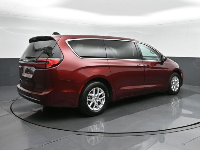 used 2023 Chrysler Pacifica car, priced at $23,998