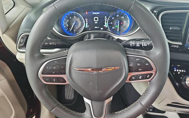 used 2023 Chrysler Pacifica car