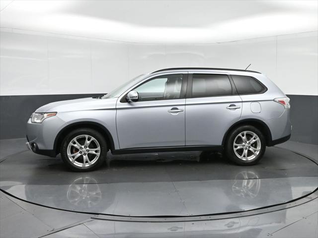 used 2015 Mitsubishi Outlander car, priced at $5,988