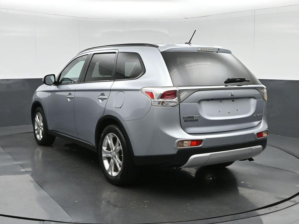 used 2015 Mitsubishi Outlander car, priced at $6,199
