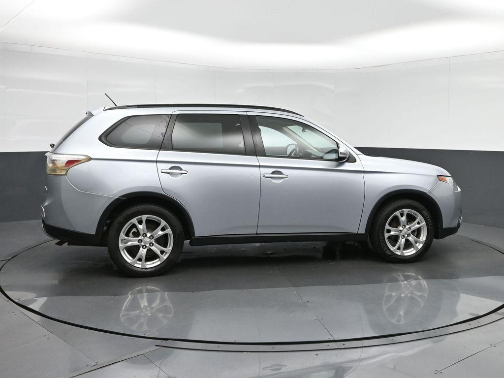 used 2015 Mitsubishi Outlander car, priced at $6,199