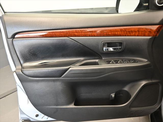 used 2015 Mitsubishi Outlander car, priced at $5,988