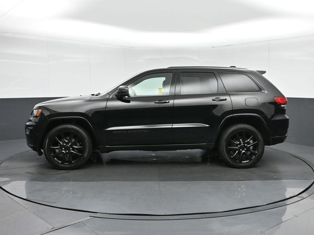 used 2017 Jeep Grand Cherokee car, priced at $11,988
