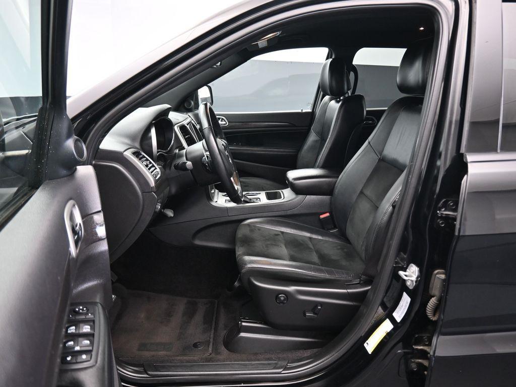used 2017 Jeep Grand Cherokee car, priced at $11,988