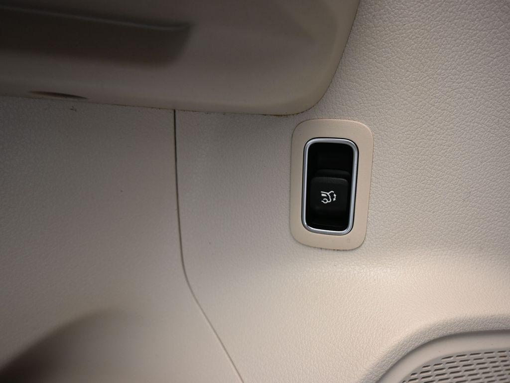 used 2021 Mercedes-Benz GLA 250 car, priced at $28,788