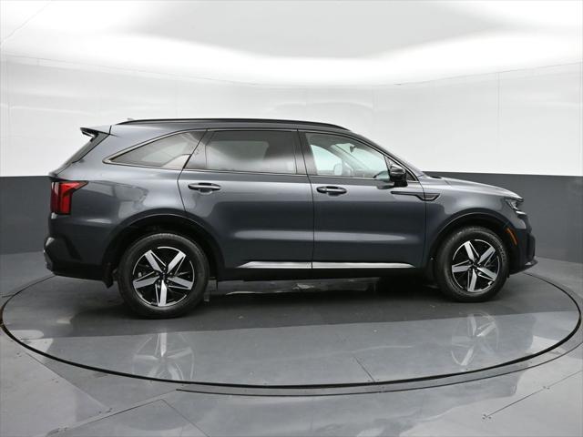 used 2023 Kia Sorento car, priced at $27,499