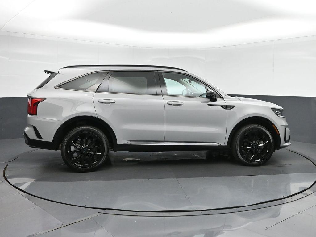 used 2022 Kia Sorento car, priced at $33,499