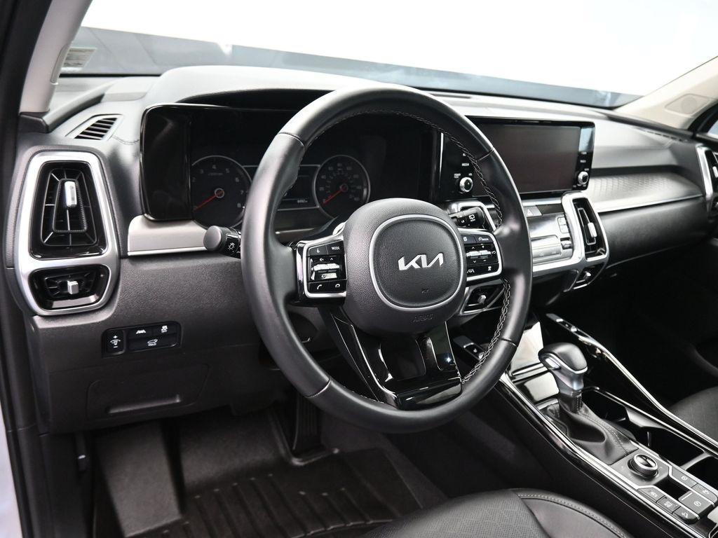 used 2022 Kia Sorento car, priced at $33,499