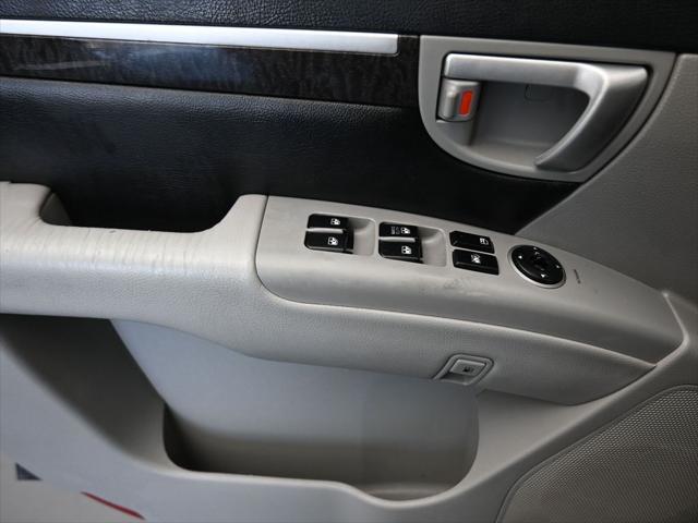 used 2009 Hyundai Santa Fe car, priced at $5,599