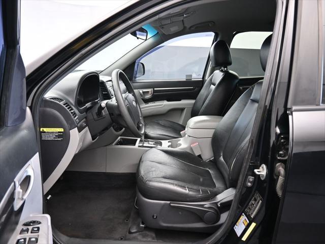 used 2009 Hyundai Santa Fe car, priced at $5,599