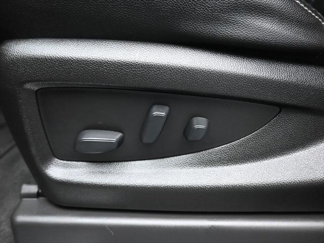 used 2020 GMC Yukon XL car, priced at $31,899