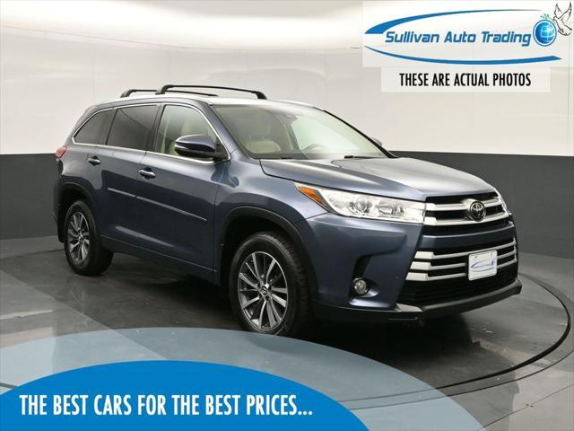 used 2017 Toyota Highlander car, priced at $23,999