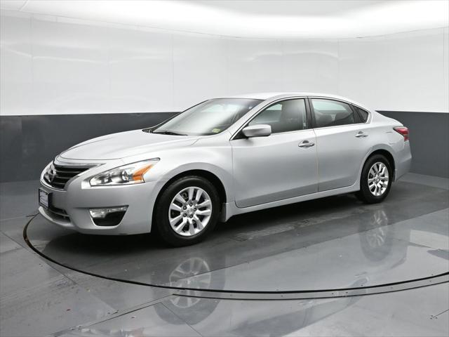 used 2014 Nissan Altima car, priced at $9,200