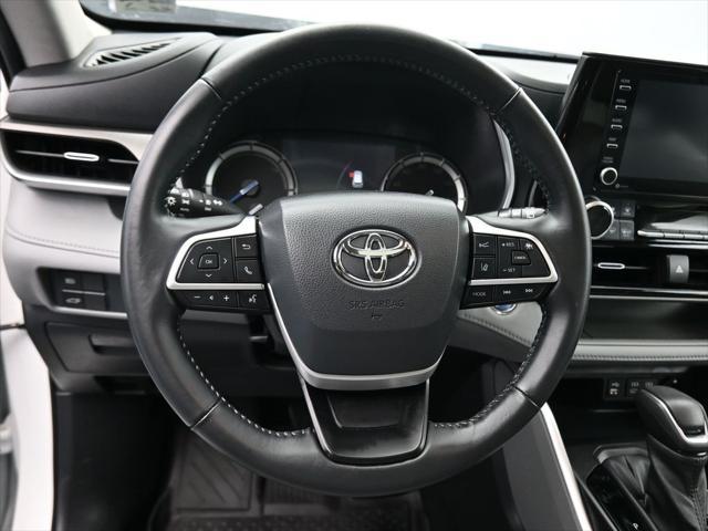 used 2022 Toyota Highlander Hybrid car, priced at $44,999