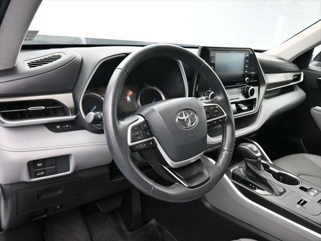used 2022 Toyota Highlander Hybrid car, priced at $44,999