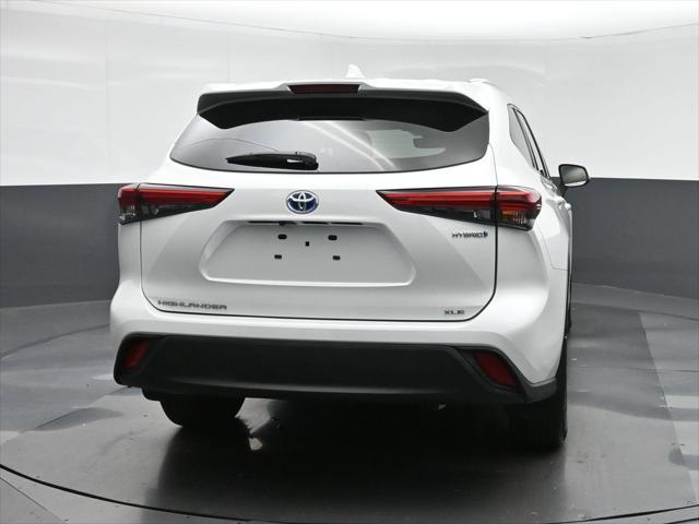 used 2022 Toyota Highlander Hybrid car, priced at $44,999