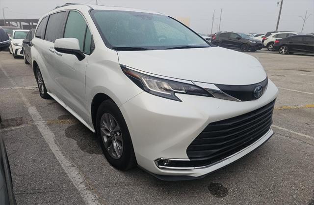 used 2022 Toyota Sienna car, priced at $41,898