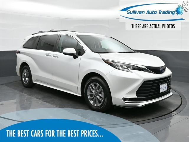 used 2022 Toyota Sienna car, priced at $43,599