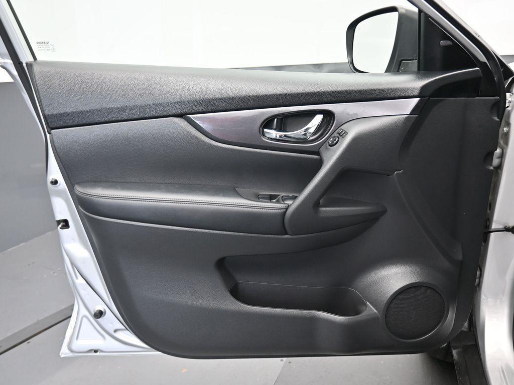 used 2020 Nissan Rogue car, priced at $21,499