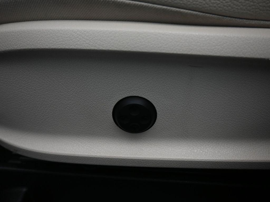 used 2020 Mercedes-Benz GLB 250 car, priced at $23,988