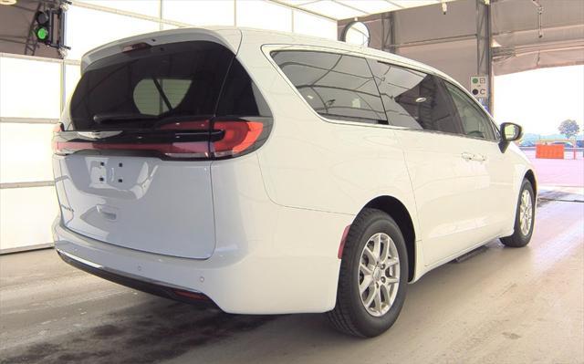 used 2023 Chrysler Pacifica car, priced at $21,998