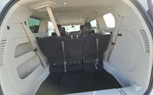 used 2023 Chrysler Pacifica car, priced at $21,998