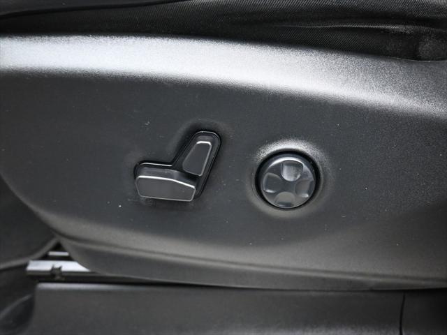 used 2023 Chrysler Pacifica car, priced at $21,998