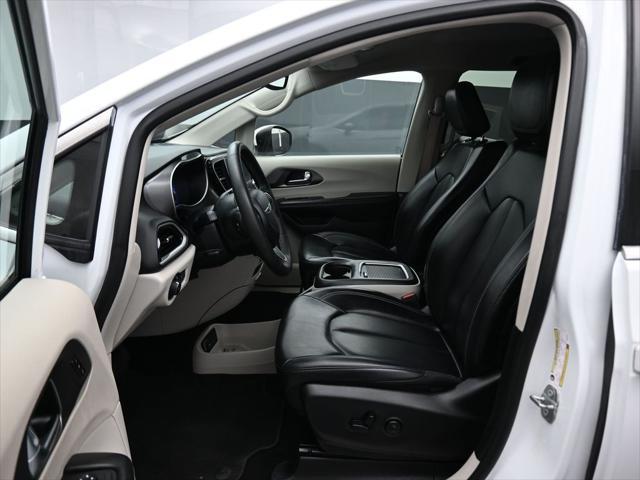 used 2023 Chrysler Pacifica car, priced at $21,998