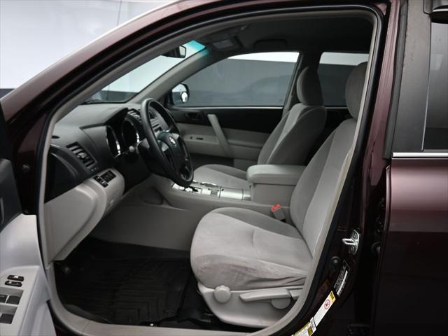 used 2012 Toyota Highlander car, priced at $9,641