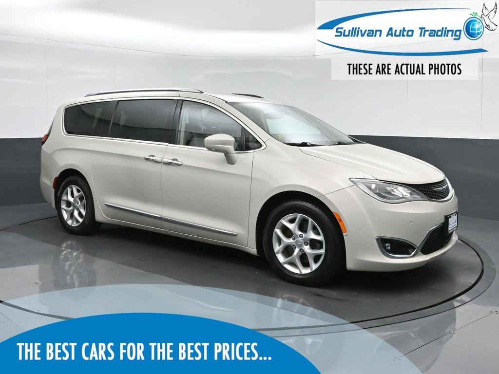 used 2017 Chrysler Pacifica car, priced at $13,998