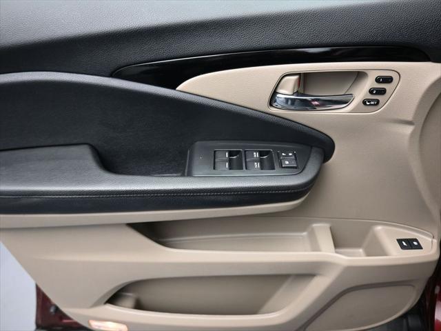 used 2022 Honda Pilot car, priced at $34,899