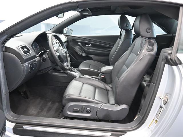 used 2009 Volkswagen Eos car, priced at $5,200