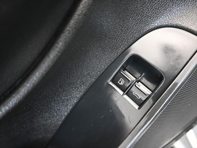 used 2009 Volkswagen Eos car, priced at $5,200