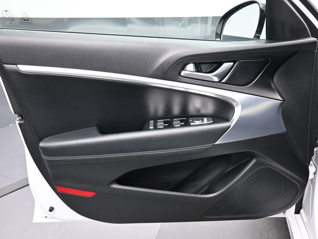 used 2022 Genesis G70 car, priced at $26,978